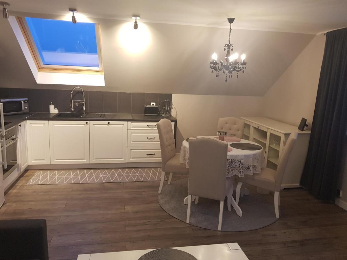 Eidsvoll Myrer Appartement Buitenkant foto